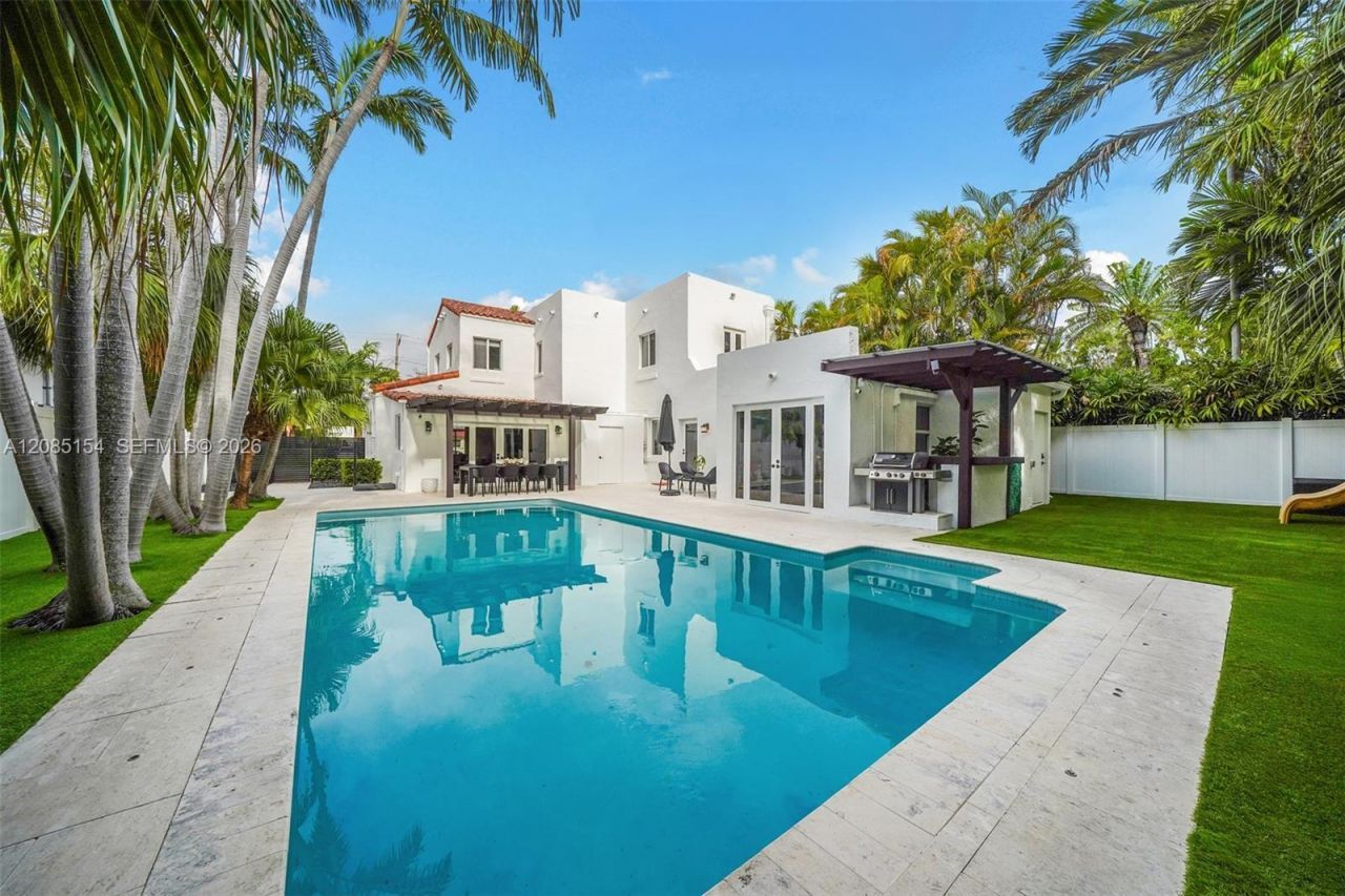 5237 La Gorce Drive, Miami Beach, FL 33140 Photo