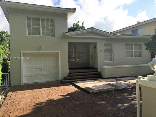 609 Puerta Ave , Coral Gables, FL 33143
