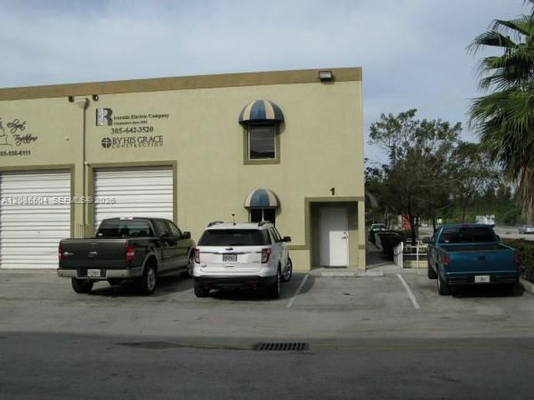 10840 NW 138th St , Unit 1-A, Hialeah Gardens, FL 33018