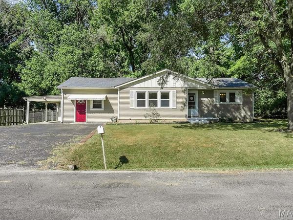 113 N Bend Drive , Fairview Heights, IL 62208