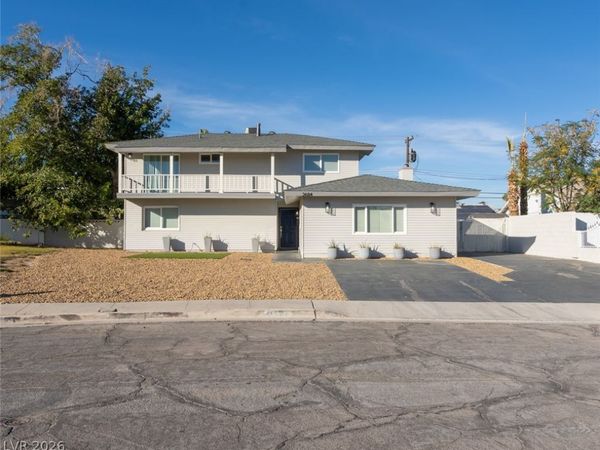 2684 Palma Vista Avenue , Las Vegas, NV 89121