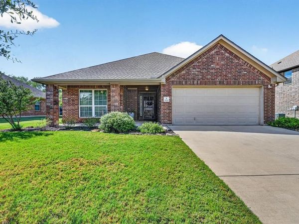 1026 Saint Andrews Drive , Burleson, TX 76028