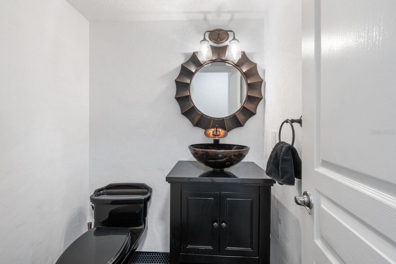 651 Avenida Del Norte, Sarasota, FL 34242 Photo