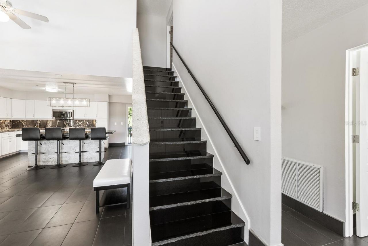 651 Avenida Del Norte, Sarasota, FL 34242 Photo