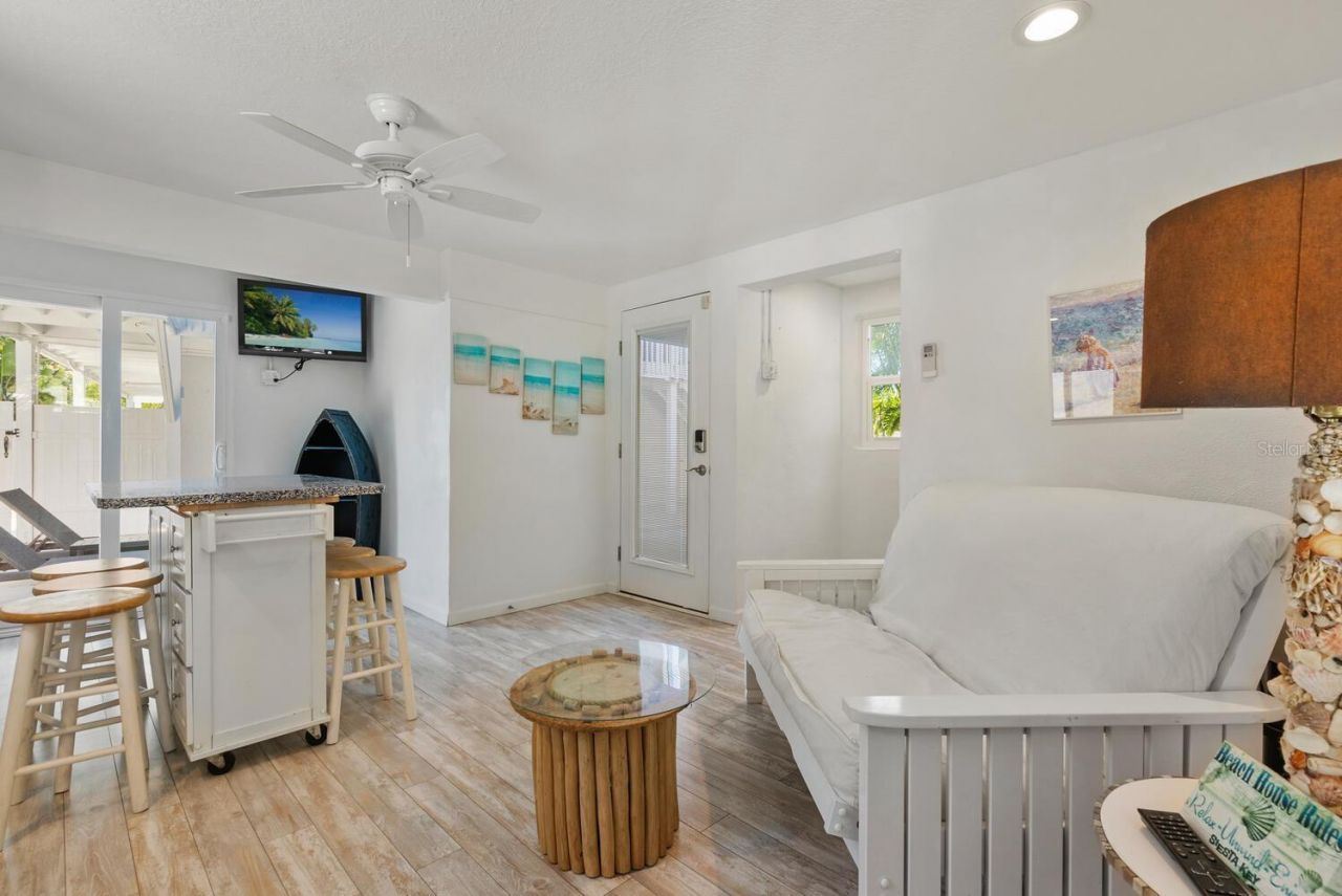 651 Avenida Del Norte, Sarasota, FL 34242 Photo