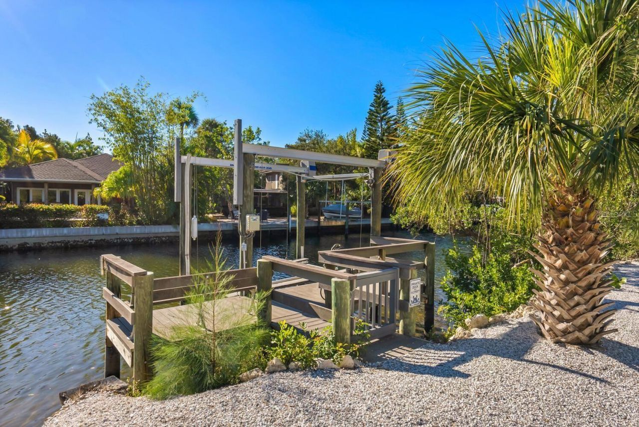 651 Avenida Del Norte, Sarasota, FL 34242 Photo