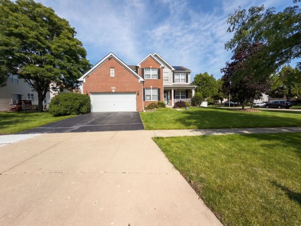1615 Maureen Drive , Hoffman Estates, IL 60192