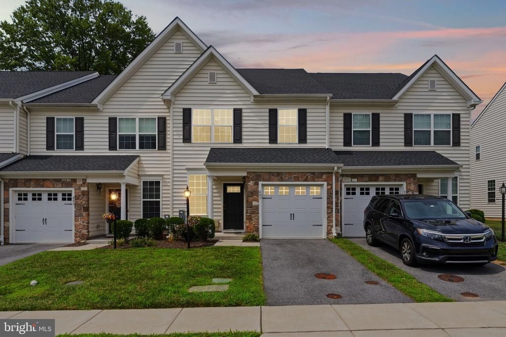 405 SWEET BAY LANE , NORRISTOWN, PA 19403