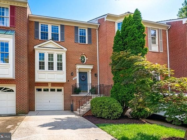6311 CROOKED OAK LANE, FALLS CHURCH, VA 22042