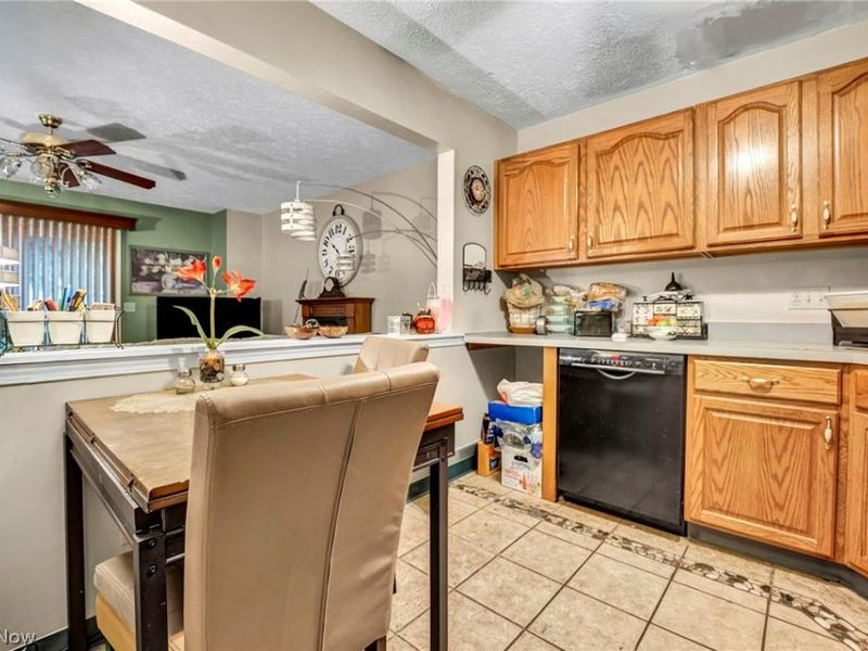 4226 River Ridge Drive , Cleveland, OH 44109 Photo 11