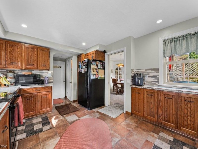 2740 Ridgewood Avenue, Alliance, OH 44601 Photo 12