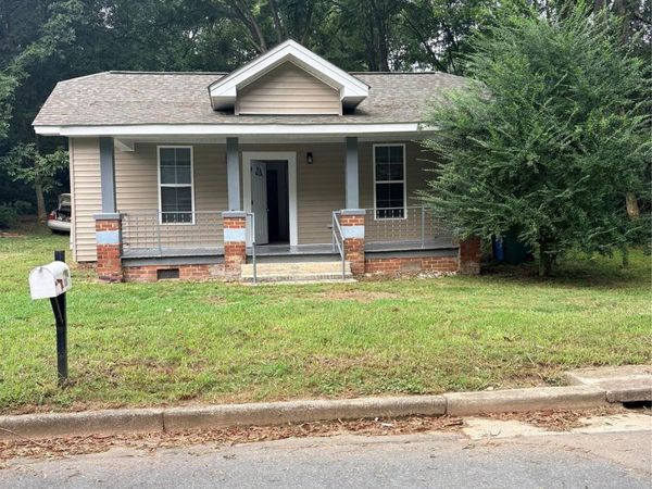 729 Austin Street , Albemarle, NC 28001