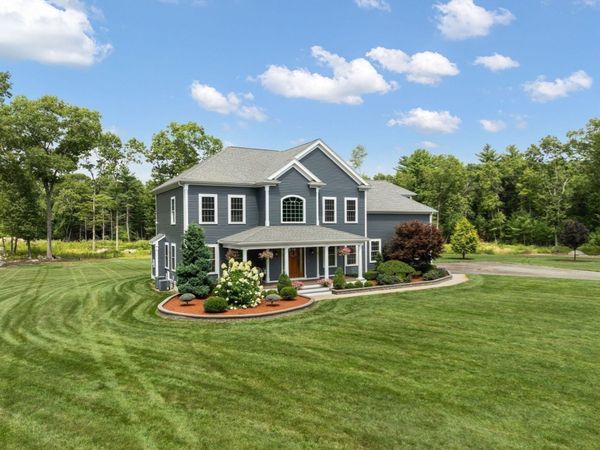 92 Plain St W, Berkley, MA 02779