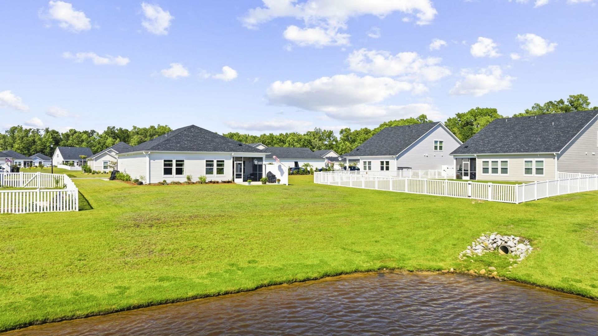 718 Lowell Avenue Dr. Photo 48