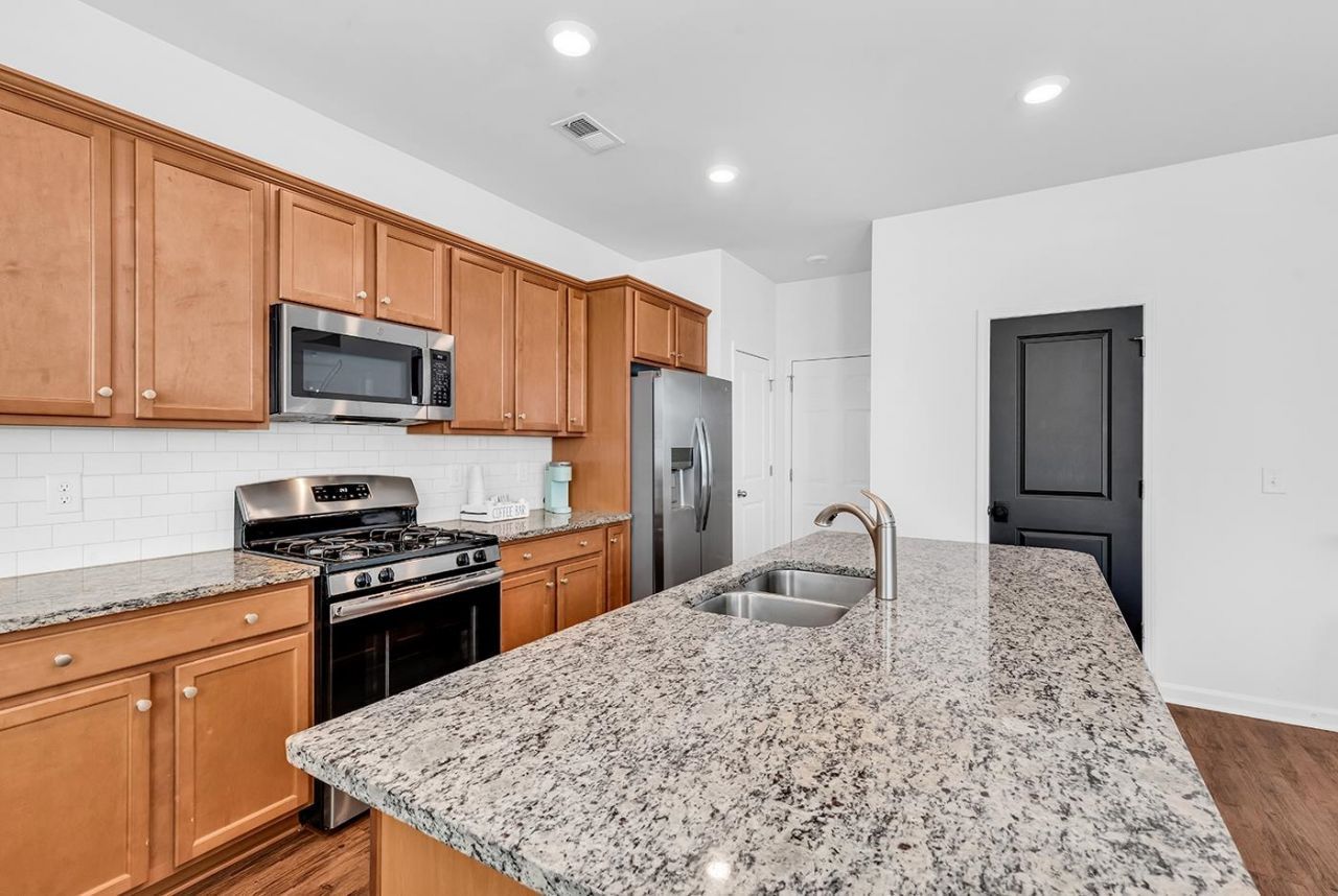 4736 Seclusion Ln. Photo 16