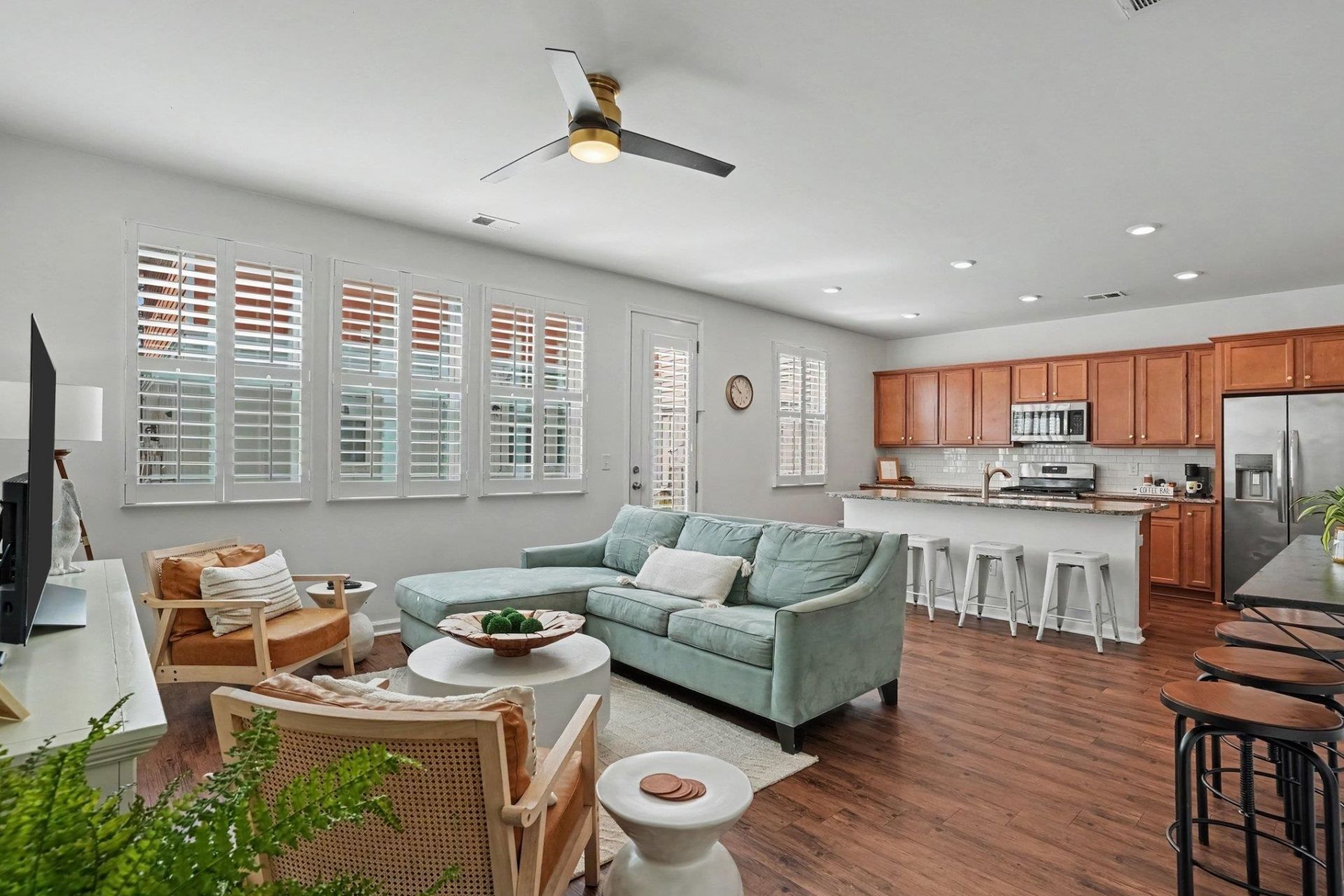 4736 Seclusion Ln. Photo 9