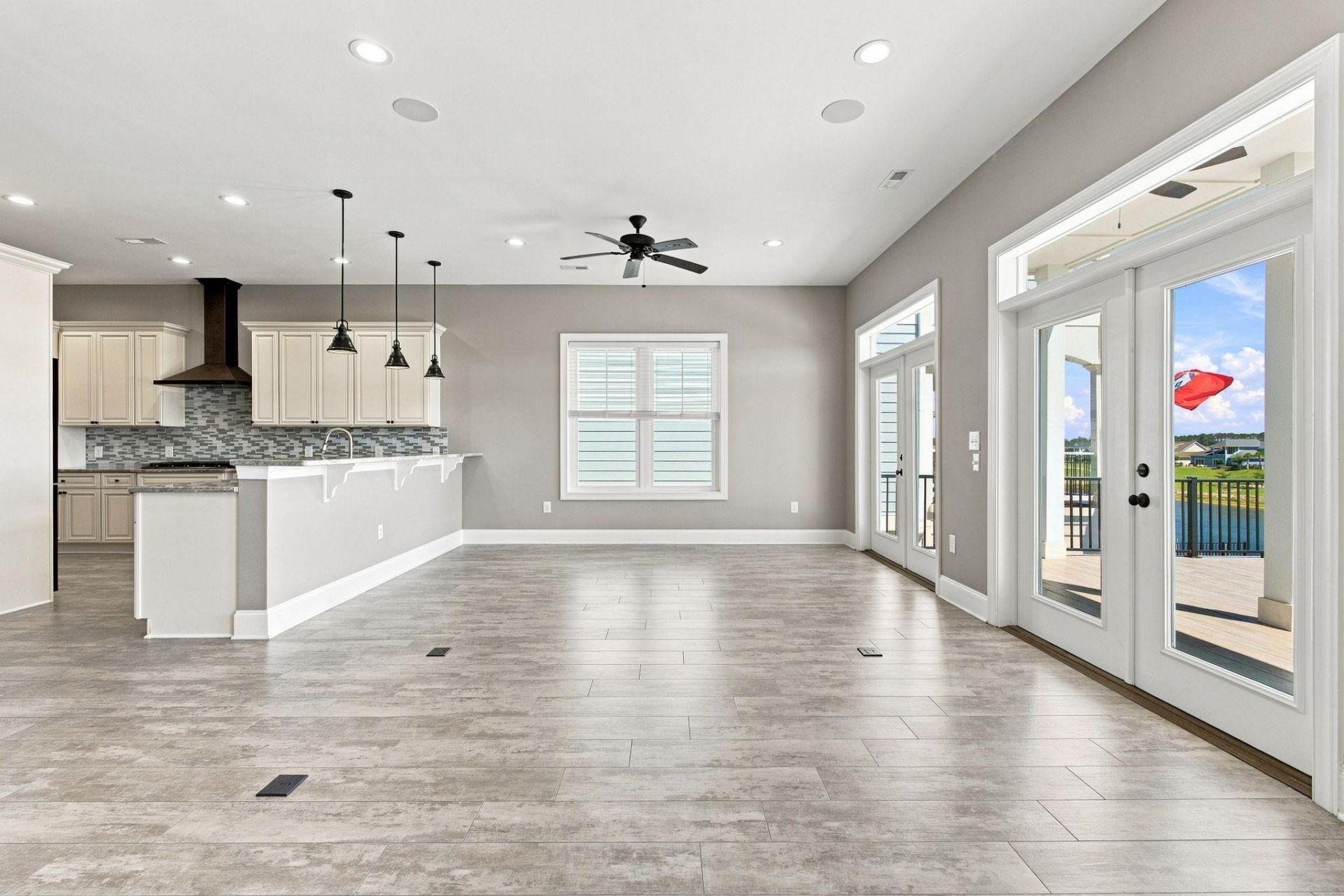 369 Saint Julian Ln. Photo 14
