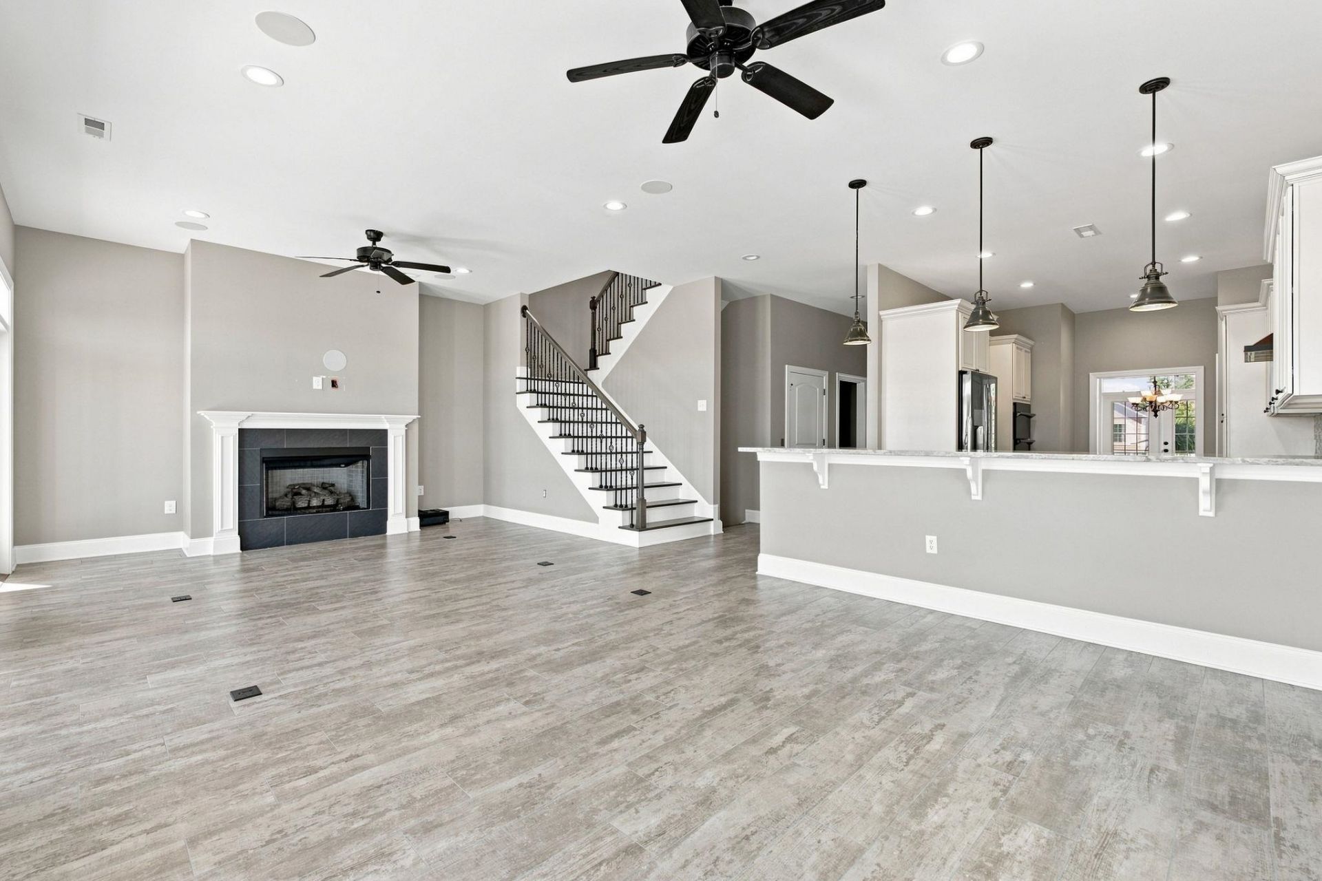 369 Saint Julian Ln. Photo 15