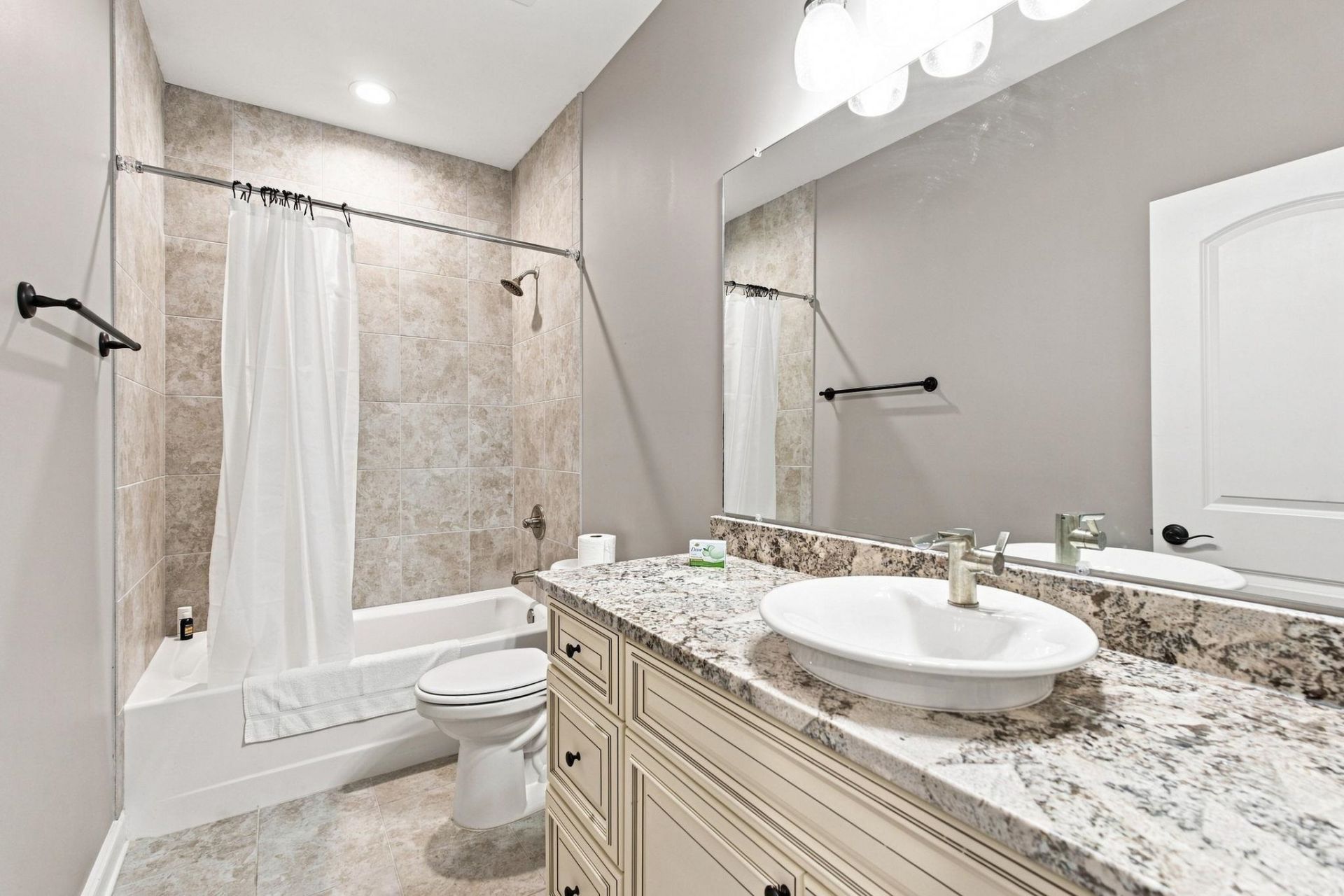 369 Saint Julian Ln. Photo 37