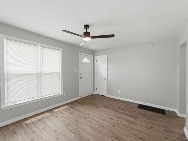2246 W Mound Street, Columbus, OH 43223 Photo 6