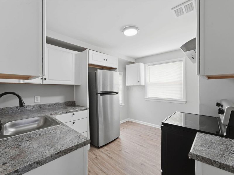 2246 W Mound Street, Columbus, OH 43223 Photo 8