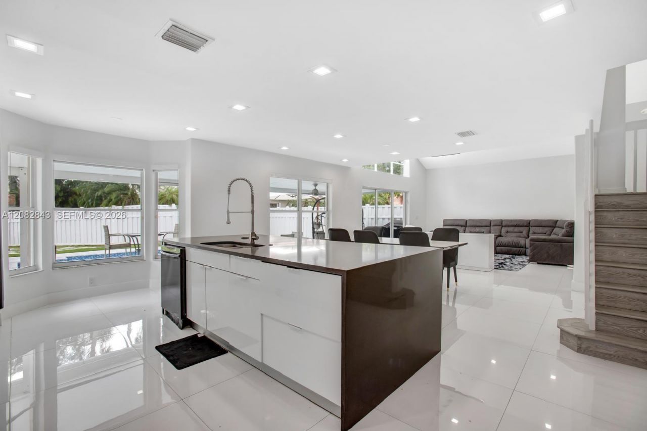 3432 SW 49th St, Hollywood, FL 33312 Photo