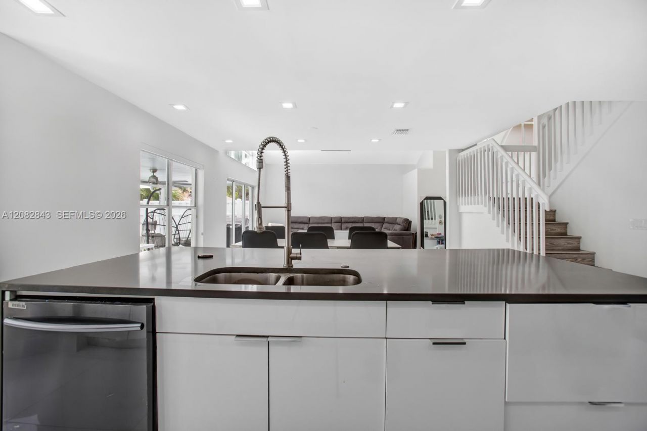 3432 SW 49th St, Hollywood, FL 33312 Photo
