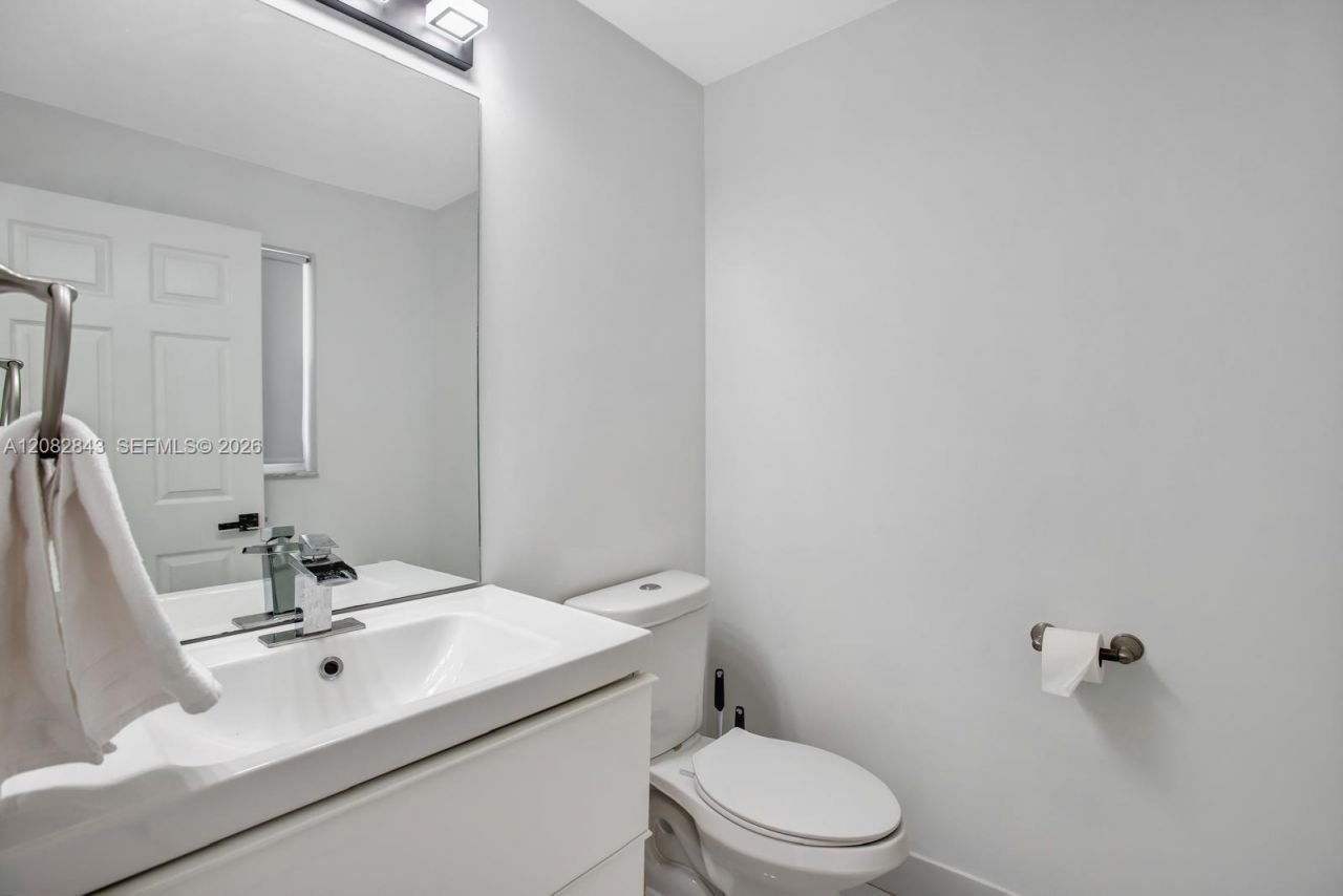 3432 SW 49th St, Hollywood, FL 33312 Photo
