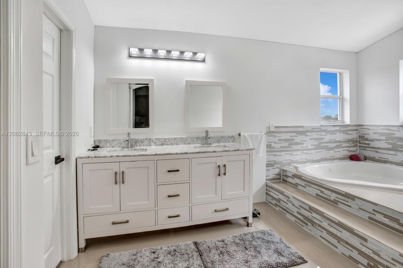 3432 SW 49th St, Hollywood, FL 33312 Photo