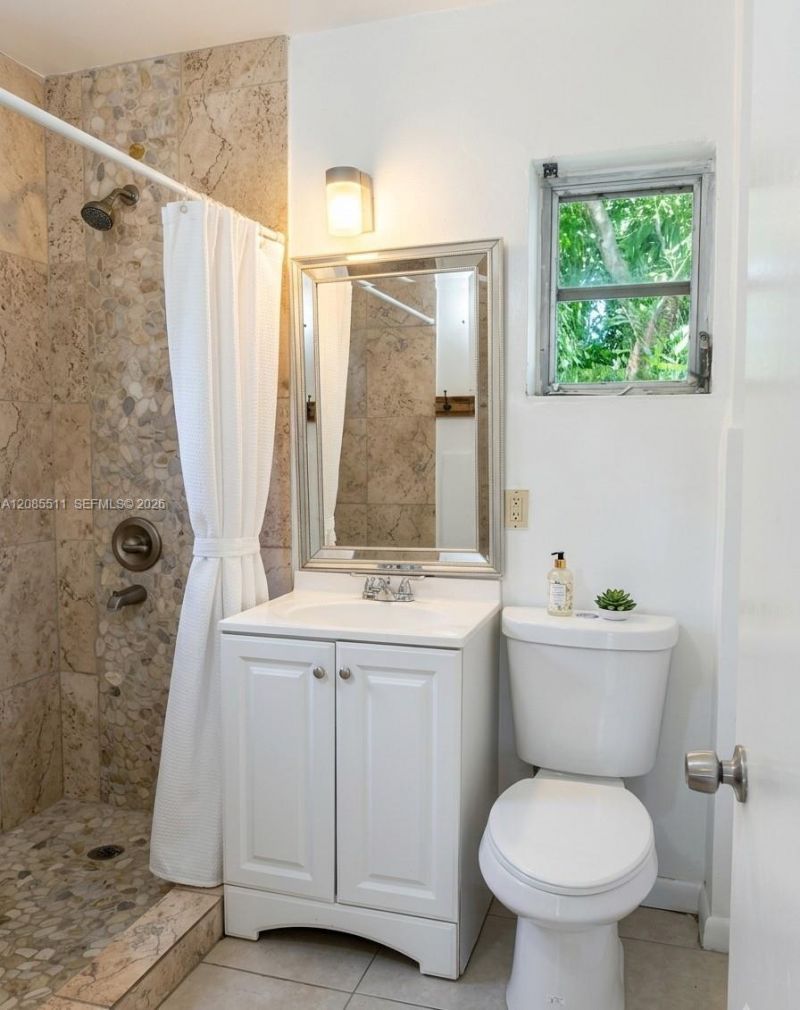 2463 Dewey St, Unit 2, Hollywood, FL 33020 Photo