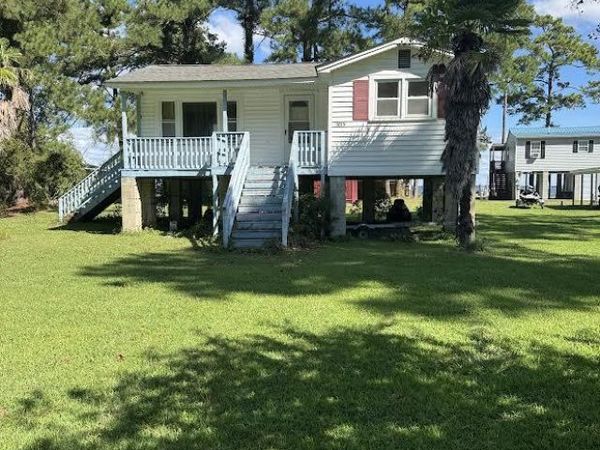 3015 Hickory Point Road , Aurora, NC 27806