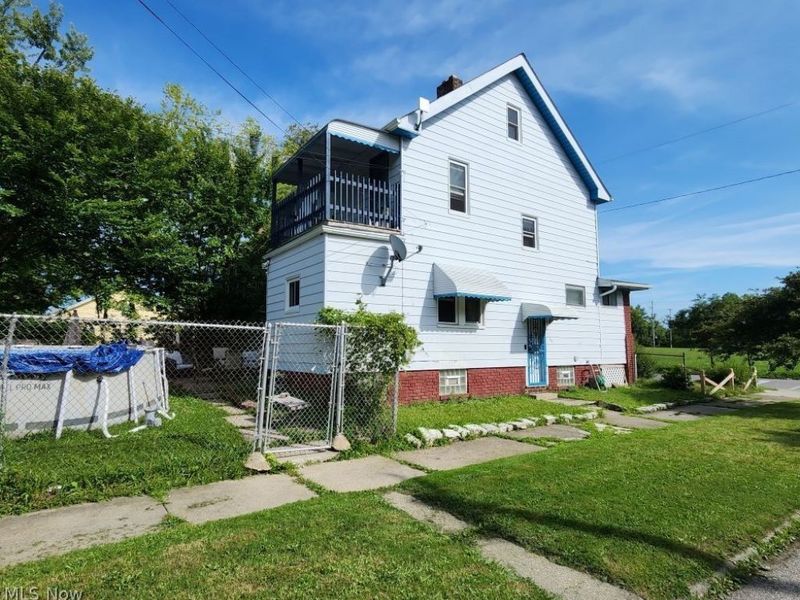 12903 Oakfield Avenue, Cleveland, OH 44105 Photo 2