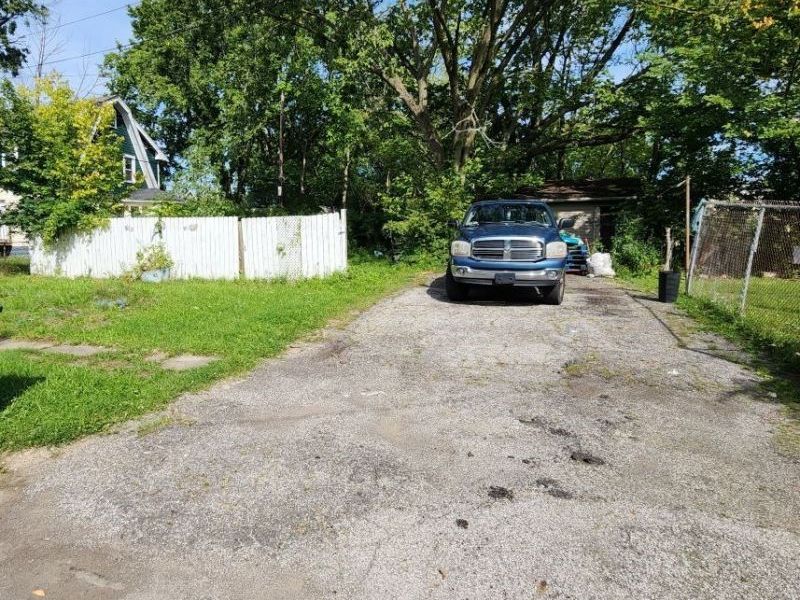 12903 Oakfield Avenue, Cleveland, OH 44105 Photo 33