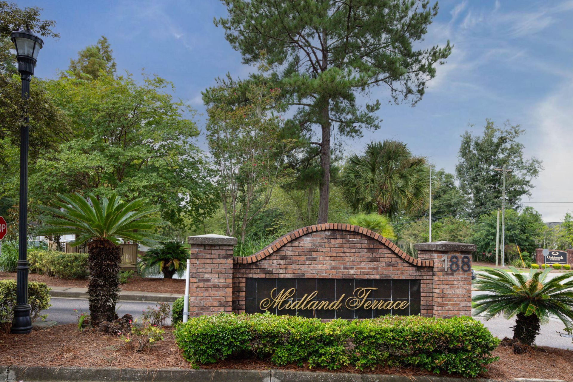 188 Midland Photo 14