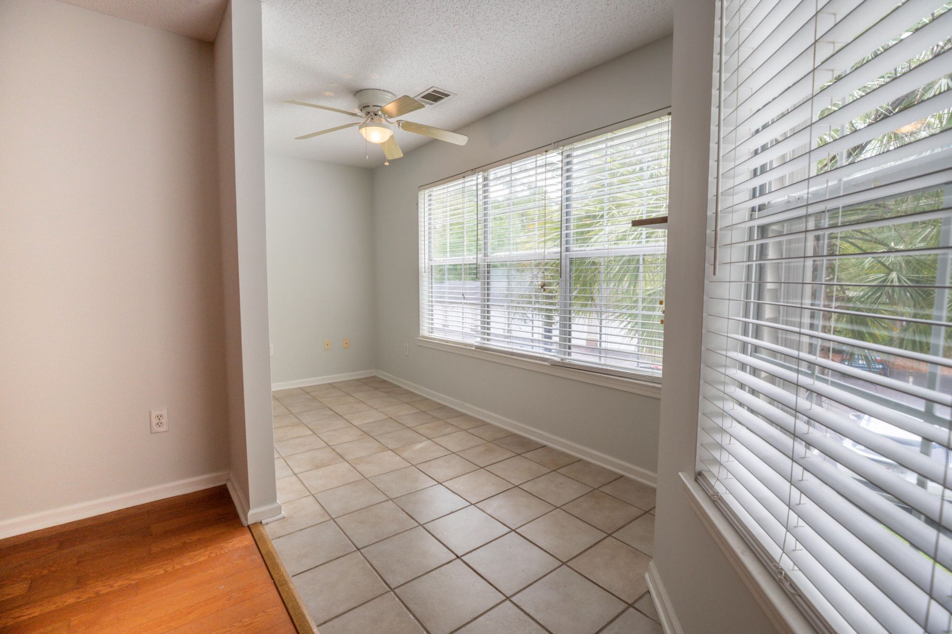188 Midland Photo 6