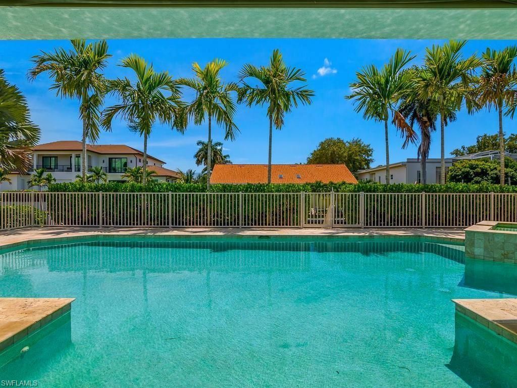 580 15th Ave S, Naples, FL 34102 Photo