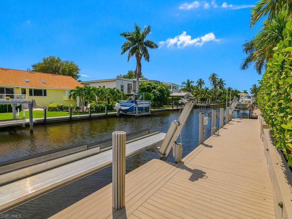 580 15th Ave S, Naples, FL 34102 Photo