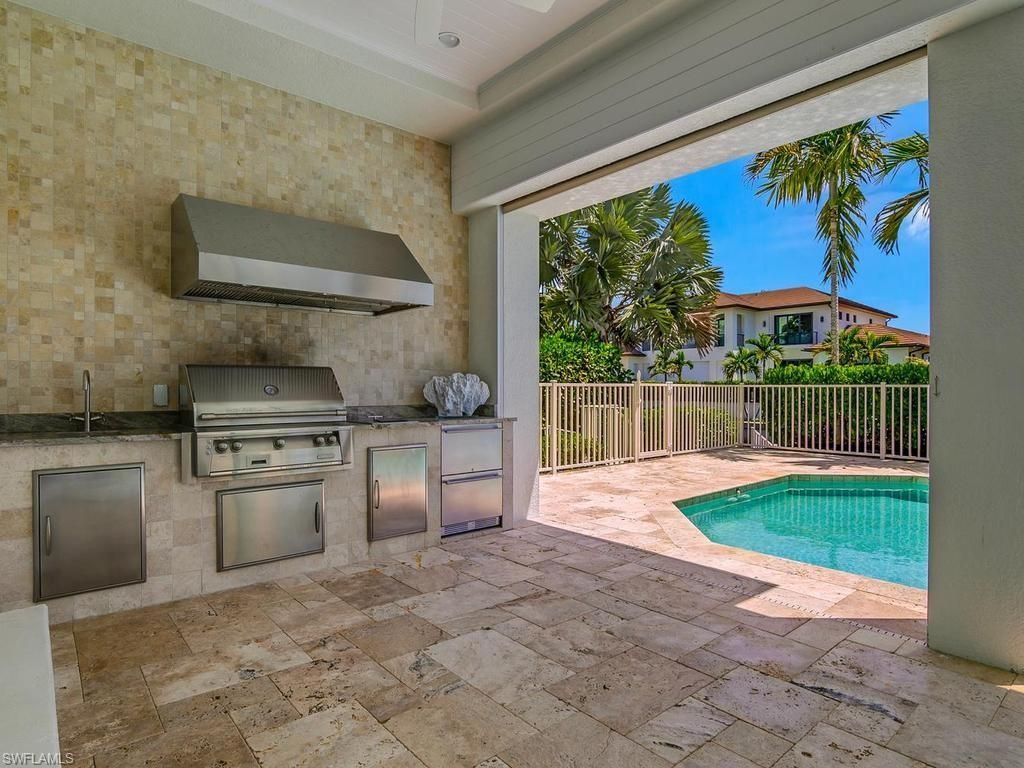 580 15th Ave S, Naples, FL 34102 Photo