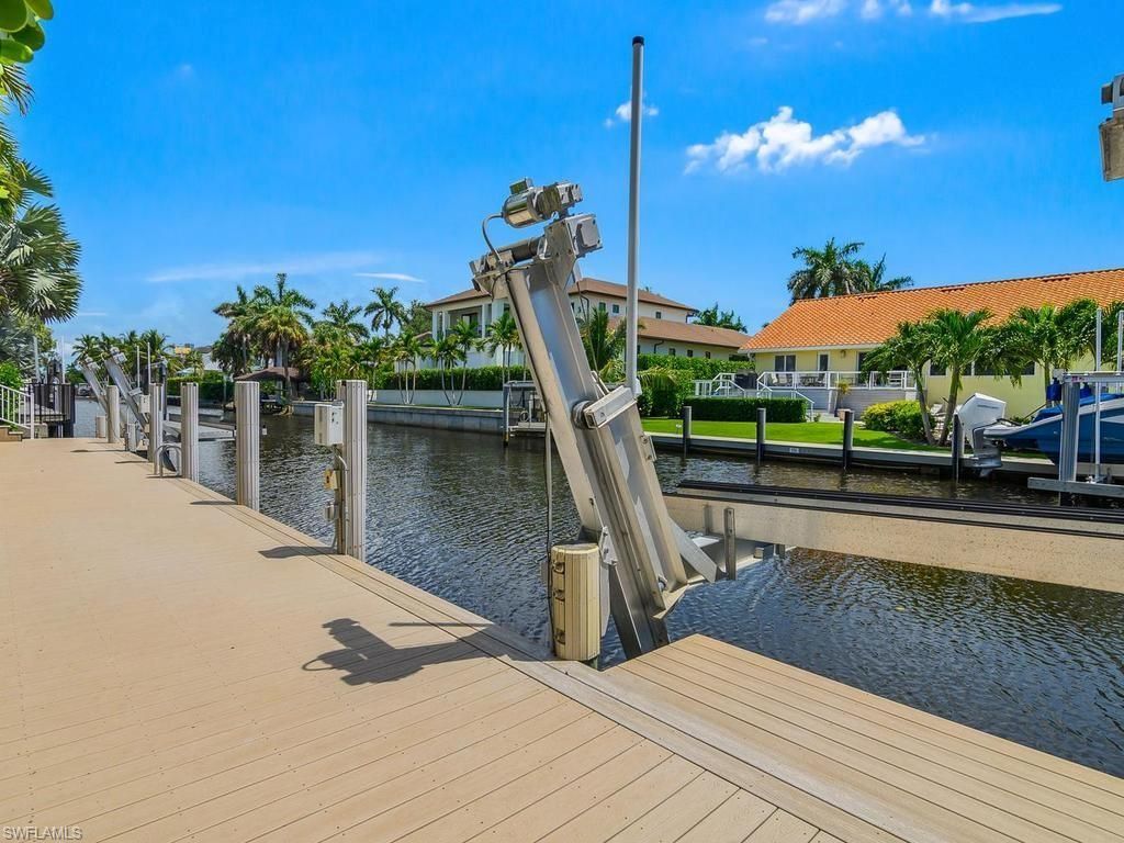 580 15th Ave S, Naples, FL 34102 Photo