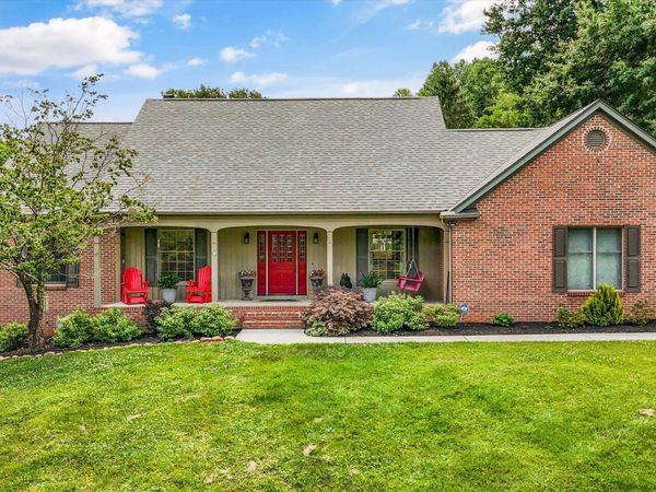 331 E Chestnut Hill Rd, Townsend, TN 37882