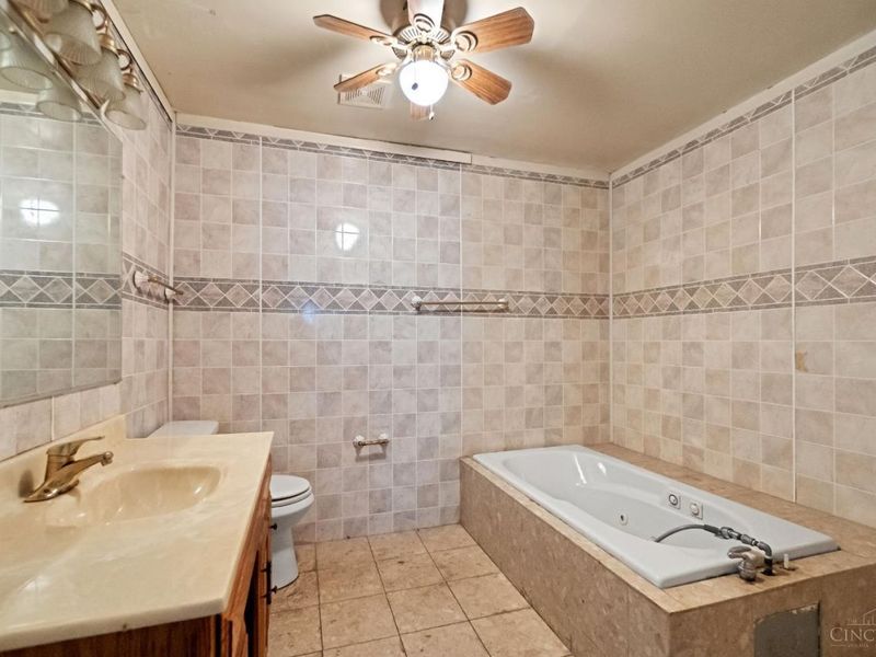 5204 Lillian Drive, Cincinnati, OH 45237 Photo 16