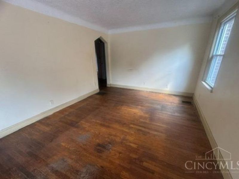 5204 Lillian Drive, Cincinnati, OH 45237 Photo 2
