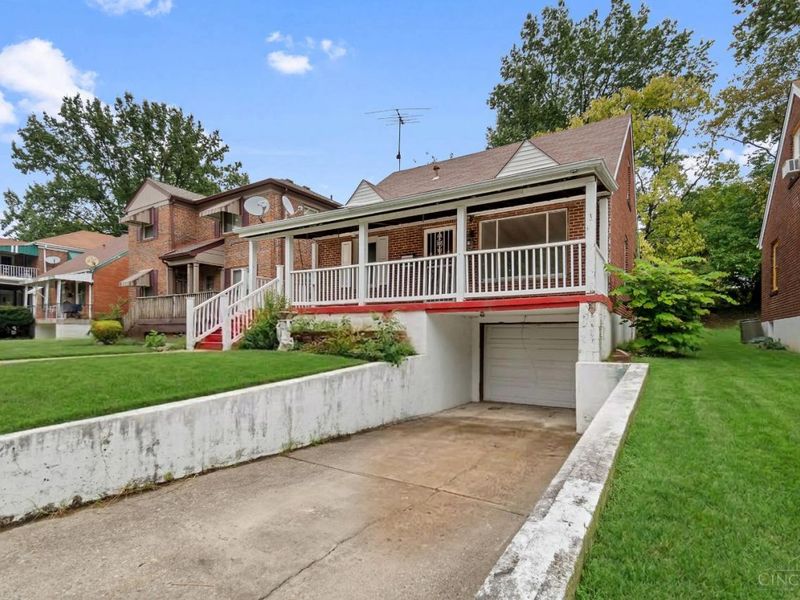 5204 Lillian Drive, Cincinnati, OH 45237 Photo 3