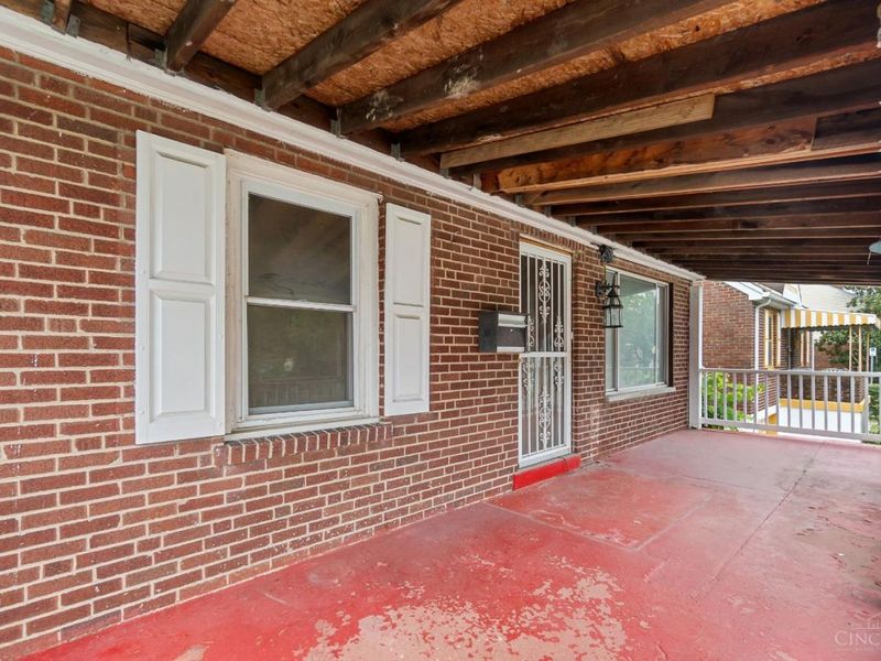 5204 Lillian Drive, Cincinnati, OH 45237 Photo 4