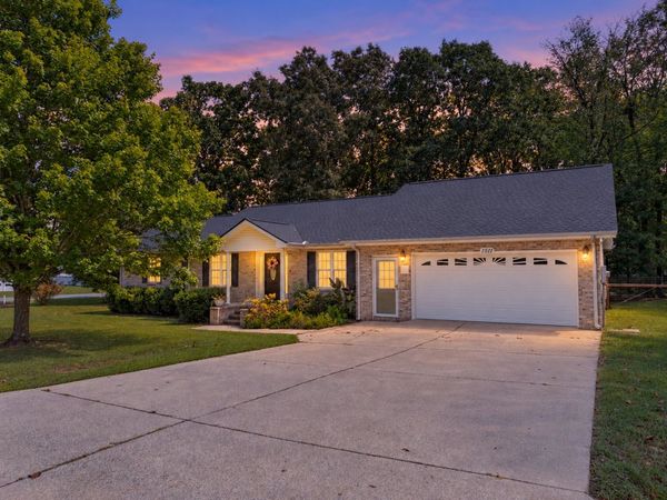 1511 5th Ave , Manchester, TN 37355