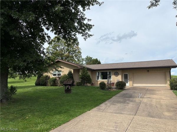 73305 Pleasant Grove Road , St Clairsville, OH 43917