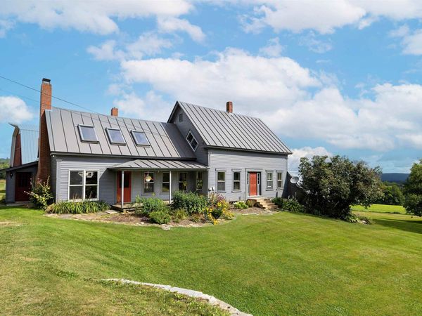 2169 Green Bay Loop, Peacham, VT 05862