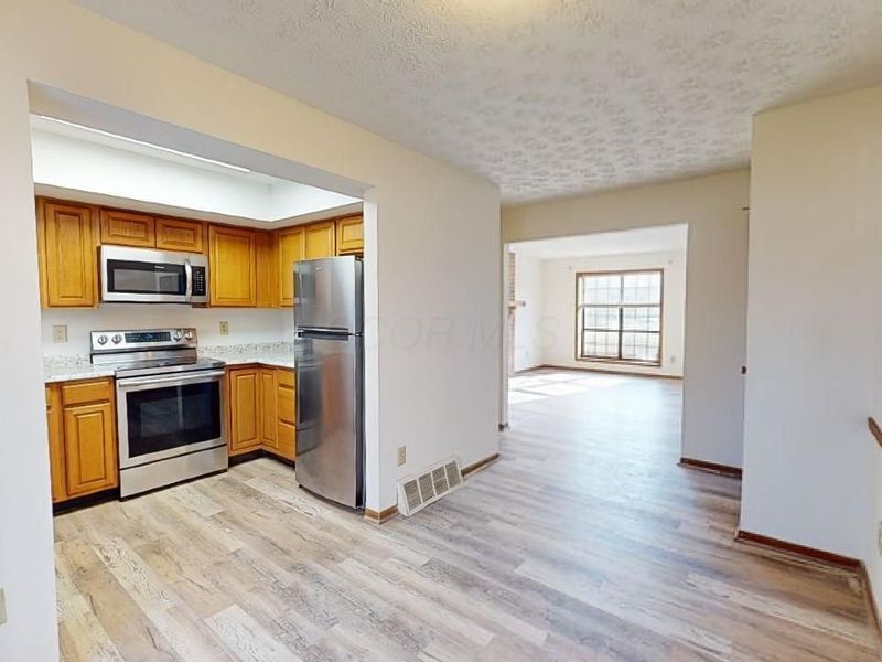 5267-5277 Brandy Oaks Lane, Columbus, OH 43220 Photo 14