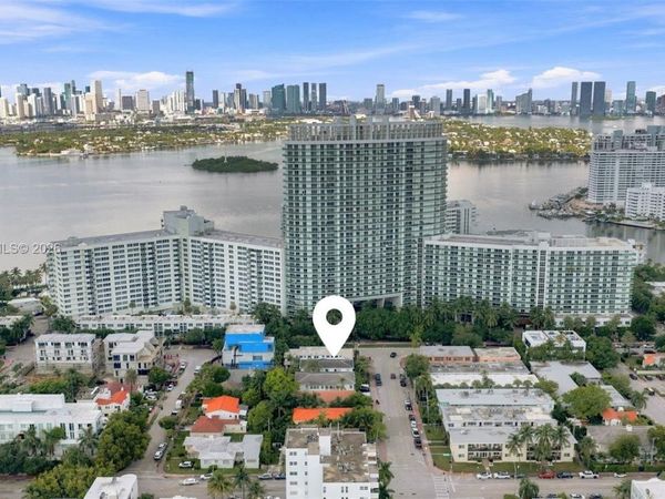 1330 15th St , Miami Beach, FL 33139