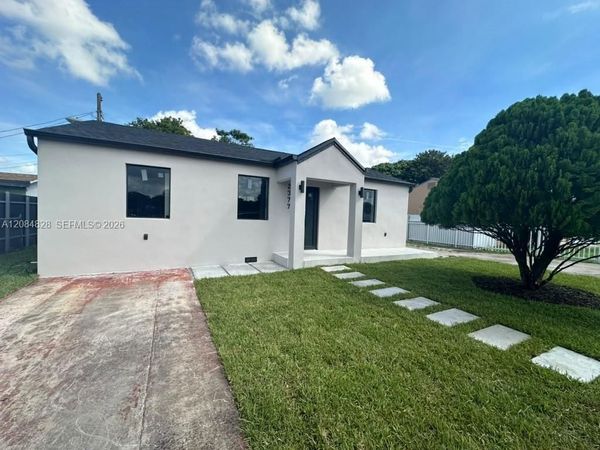 2377 NW 84th St, Unit N/A, Miami, FL 33147